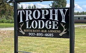 Trophy Lodge Delta Junction Ak 4*